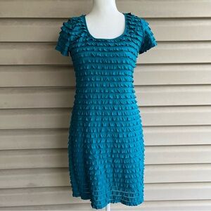 •Ronni Nicole• Stretchy Fitted Soft Ruffle Dress - Size 6